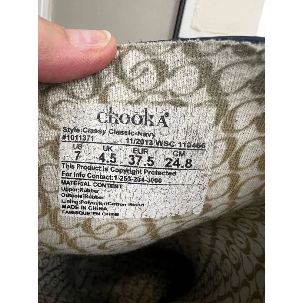Chooka Classy Classic Navy Polka Dot Rain Boots Womens 7 Waterproof Rubber Tall
